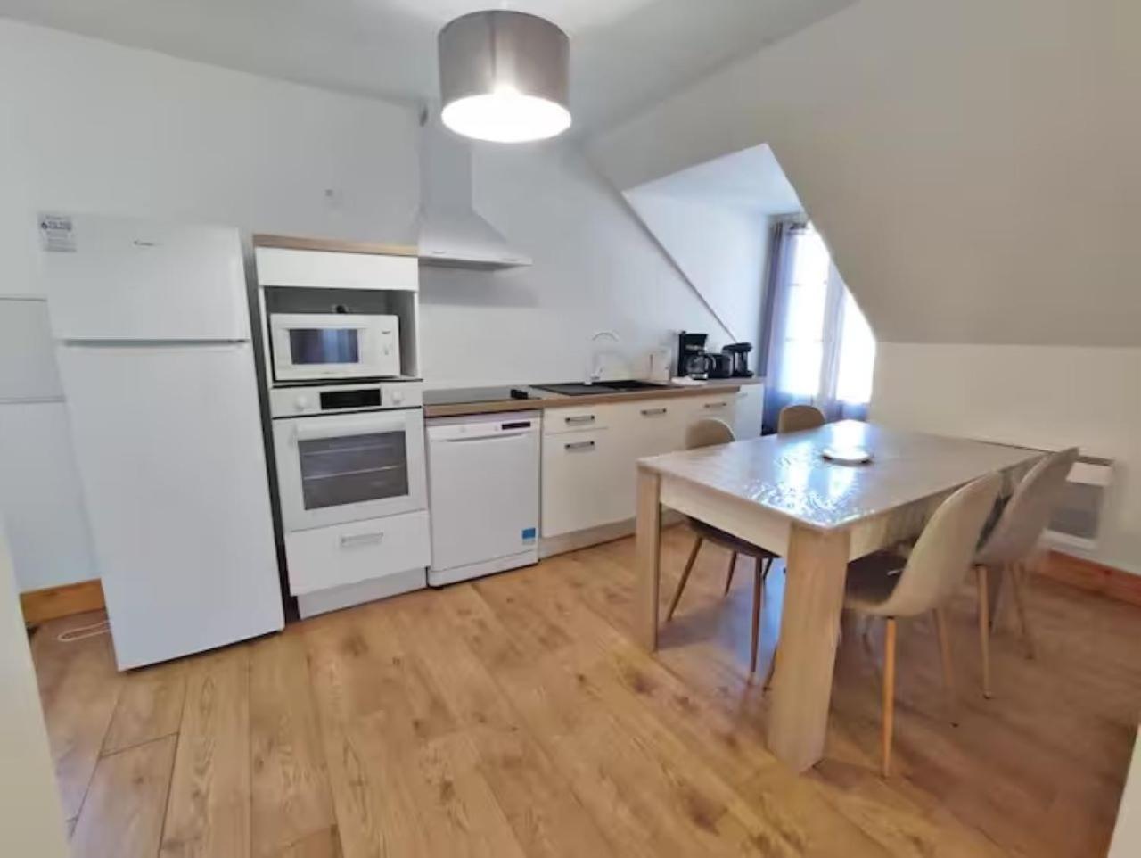 L'Alexiane, Centre Luchon, Parking Gratuit, Wifi Daire Bagnères-de-Luchon Dış mekan fotoğraf